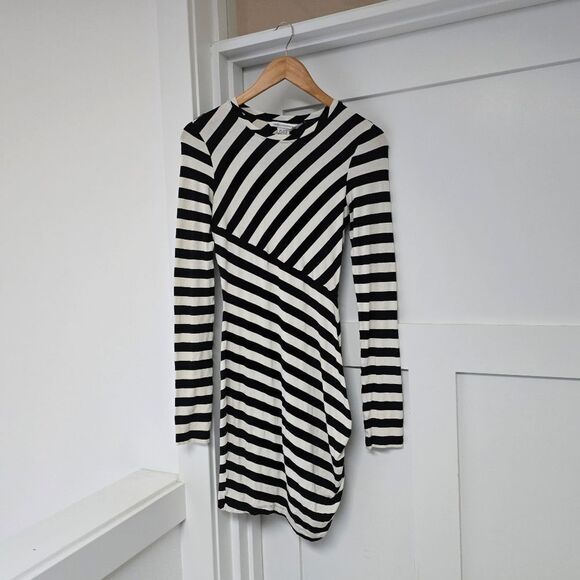 Diane Von Furstenberg Promenade Stripe Colorblock Ruched Long Sleeve Dress - Picture 4 of 14
